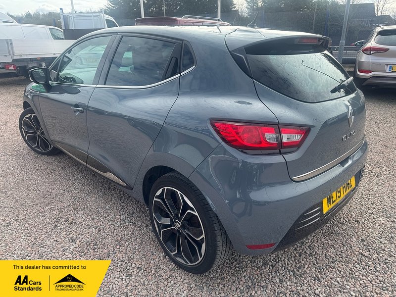 Renault Clio TCe Iconic - U2786