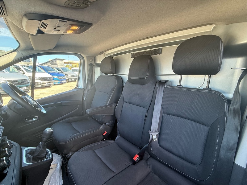 Nissan Primastar dCi 28 Tekna - U2787