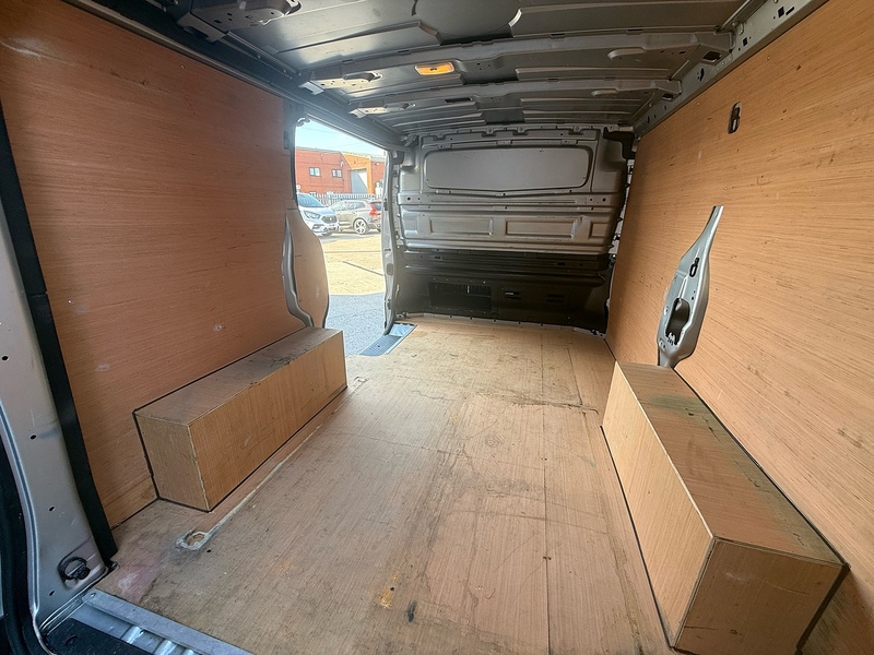 Nissan Primastar dCi 28 Tekna - U2787