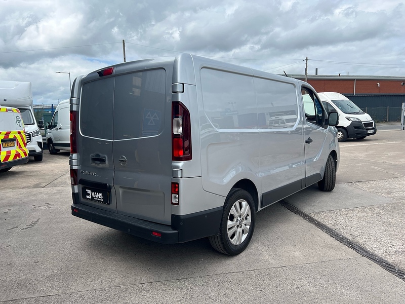Nissan Primastar dCi 28 Tekna - U2787
