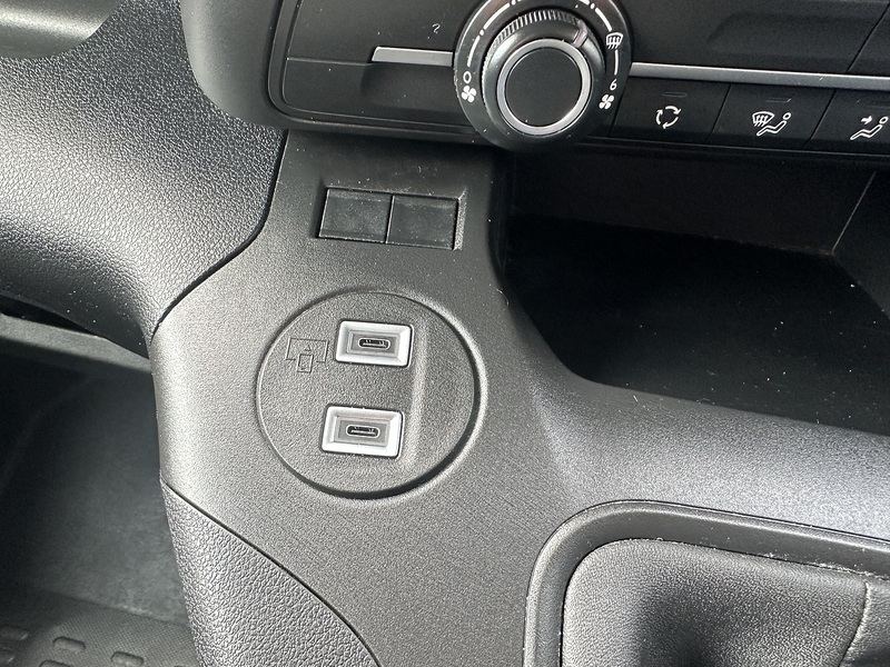 Peugeot Partner BlueHDi 1000 Professional - U2789