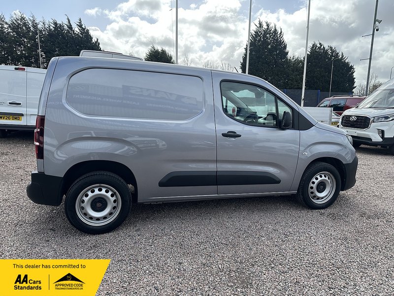 Peugeot Partner BlueHDi 1000 Professional - U2789