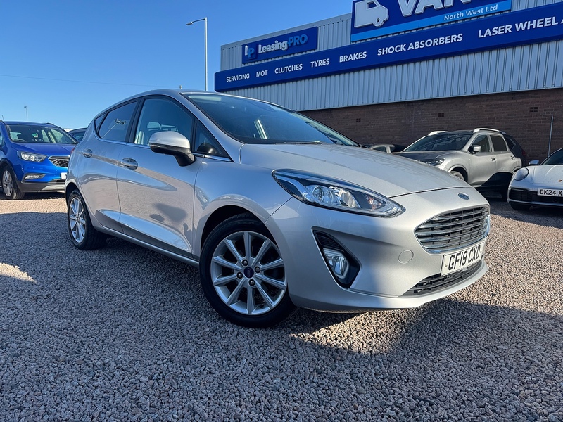 Ford Fiesta T EcoBoost Titanium - U2798