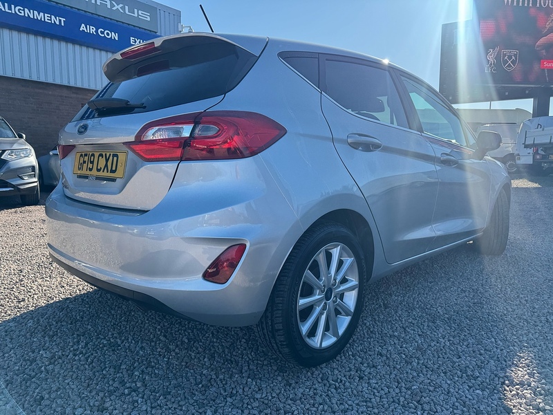 Ford Fiesta T EcoBoost Titanium - U2798