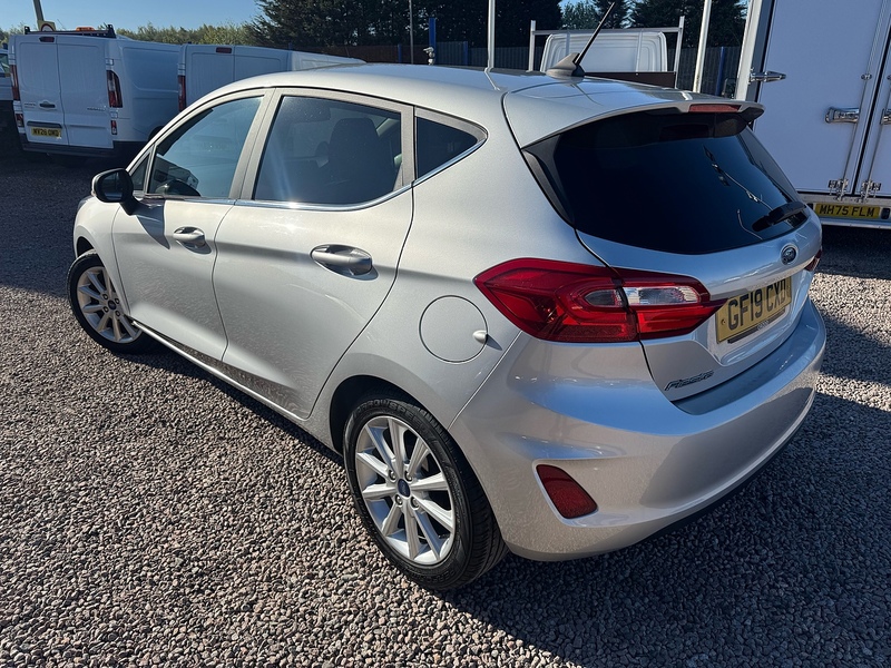 Ford Fiesta T EcoBoost Titanium - U2798