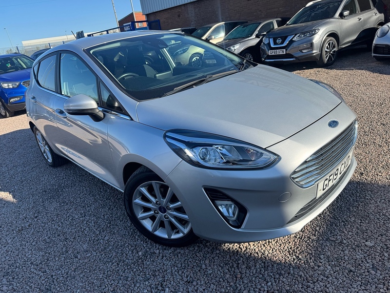 Ford Fiesta T EcoBoost Titanium - U2798