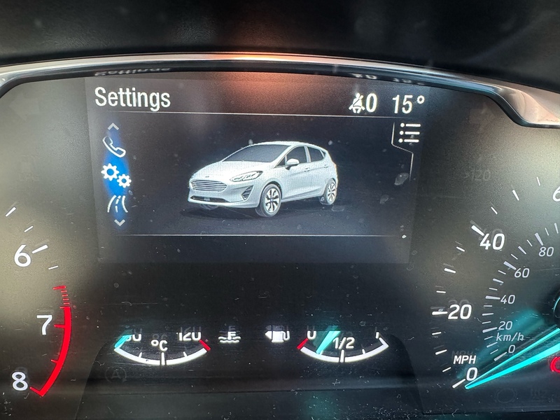 Ford Fiesta T EcoBoost Titanium - U2798