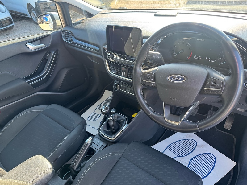 Ford Fiesta T EcoBoost Titanium - U2798
