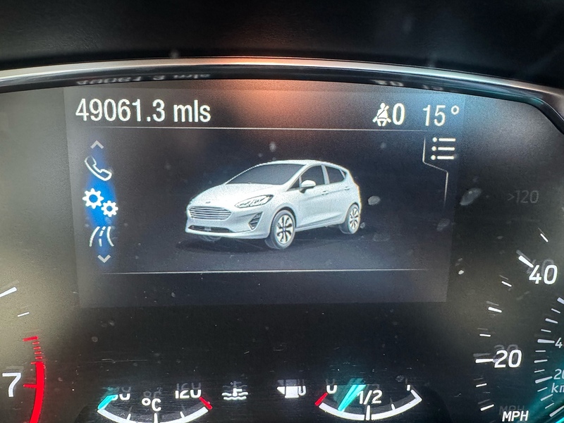 Ford Fiesta T EcoBoost Titanium - U2798