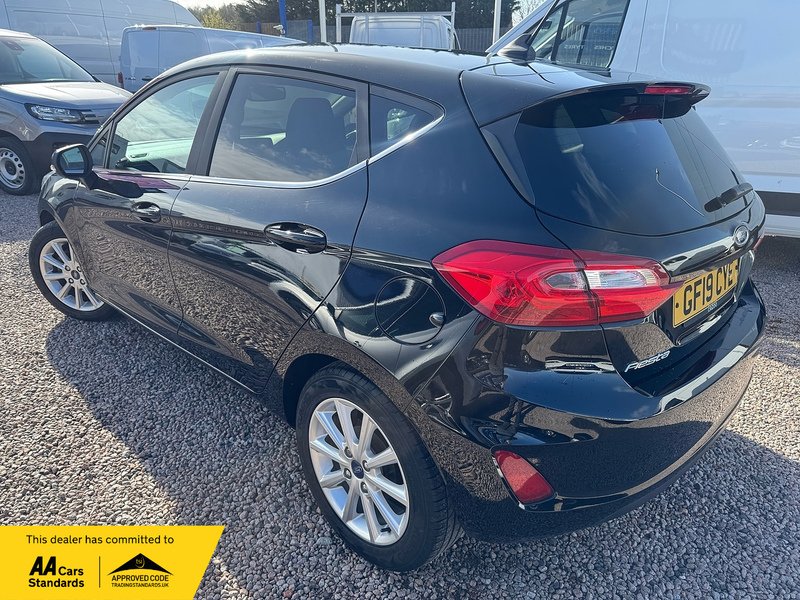 Ford Fiesta T EcoBoost Titanium - U2799