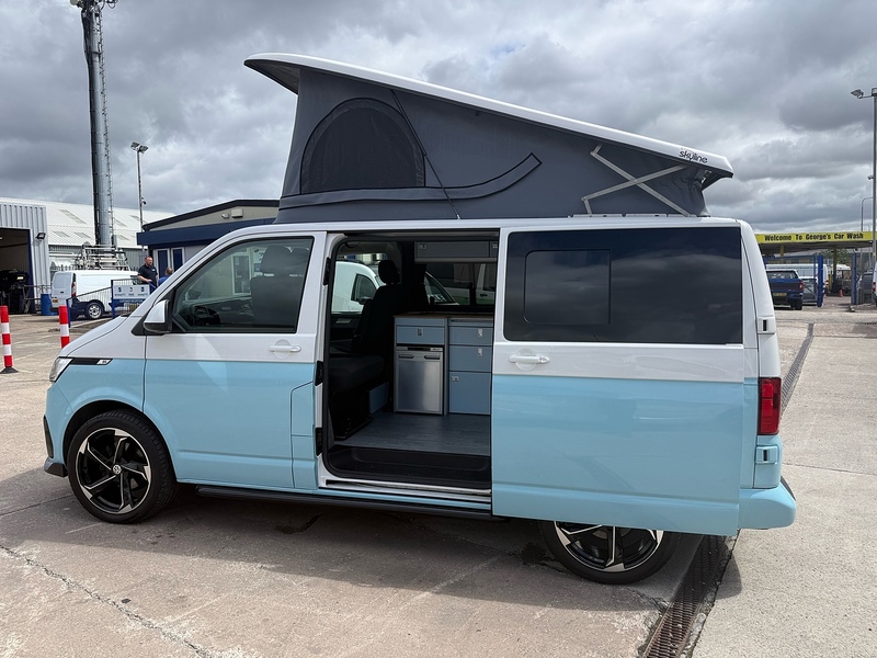 Volkswagen Transporter TDI T28 Camper - U2812