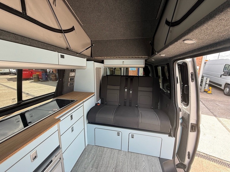 Volkswagen Transporter TDI T28 Camper - U2812