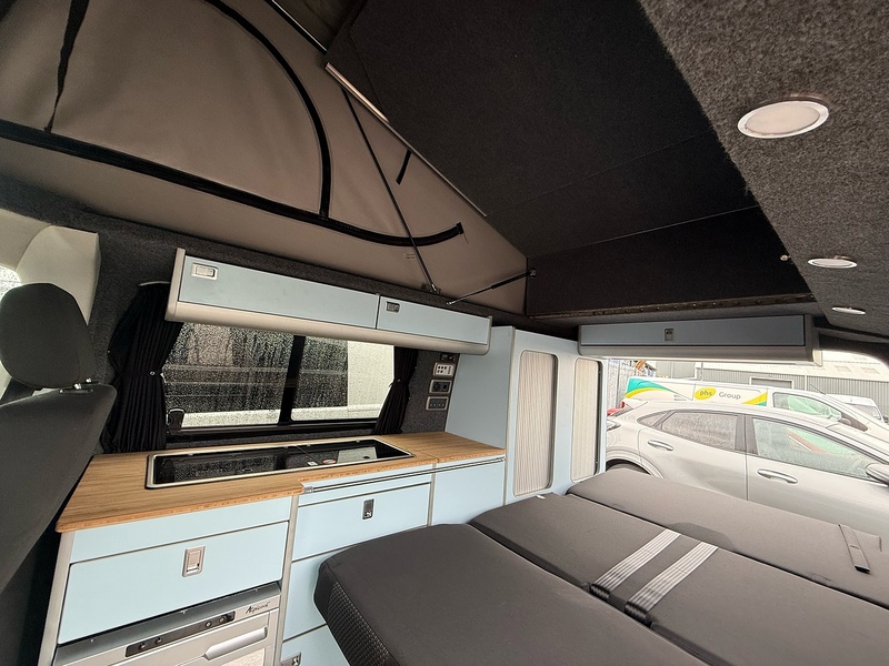 Volkswagen Transporter TDI T28 Camper - U2812