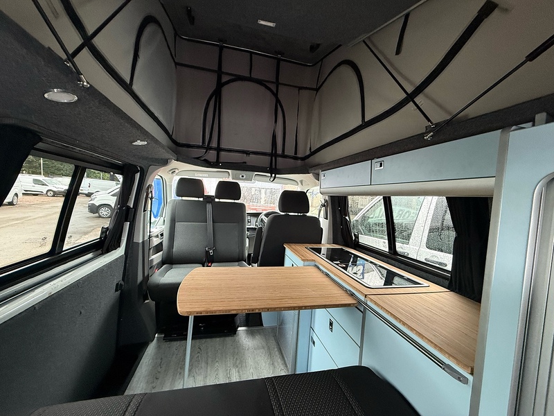 Volkswagen Transporter TDI T28 Camper - U2812