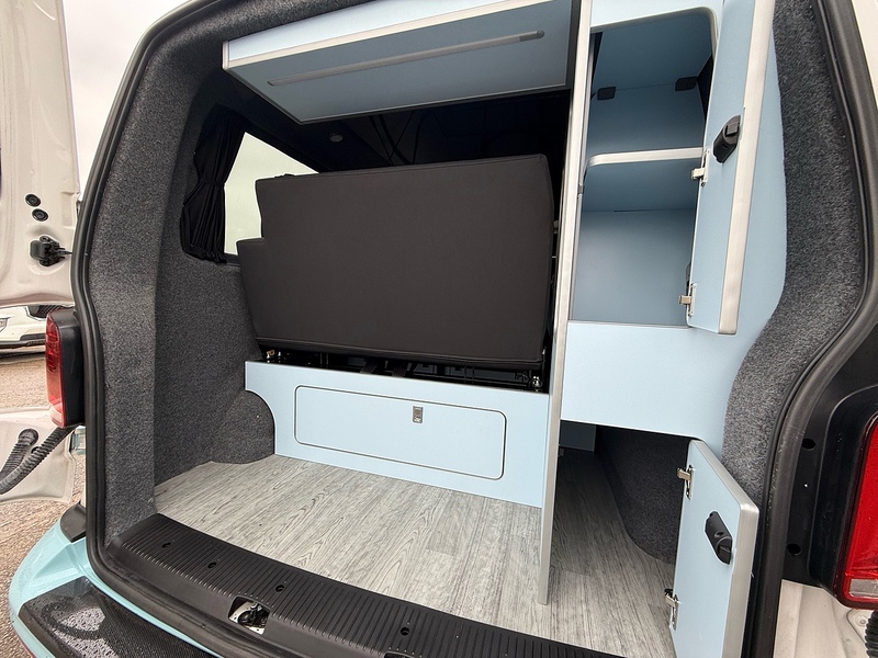 Volkswagen Transporter TDI T28 Camper - U2812
