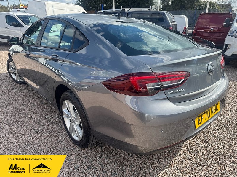 Vauxhall Insignia Turbo D SE Nav - U2816