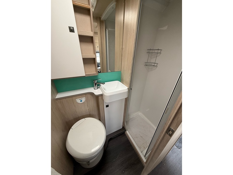 Ford AUTOTRAIL MOTORHOME F-72 AUTOTRAIL MOTORHOME F-72 - U2817