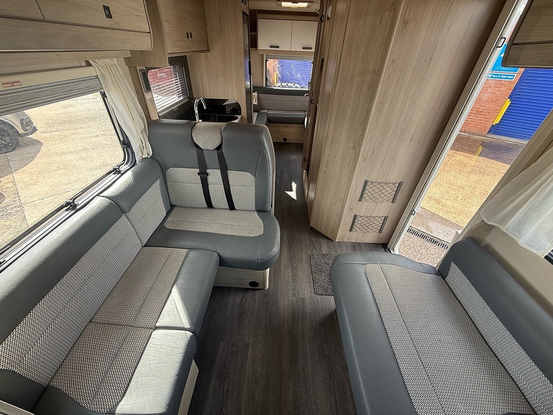 Ford AUTOTRAIL MOTORHOME F-72 AUTOTRAIL MOTORHOME F-72 - U2817