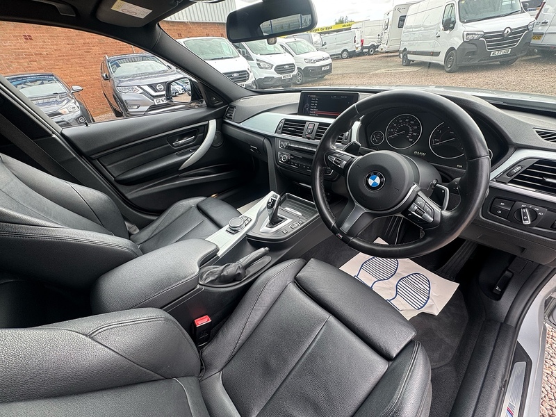 BMW 3 Series 330d BluePerformance M Sport - U2830