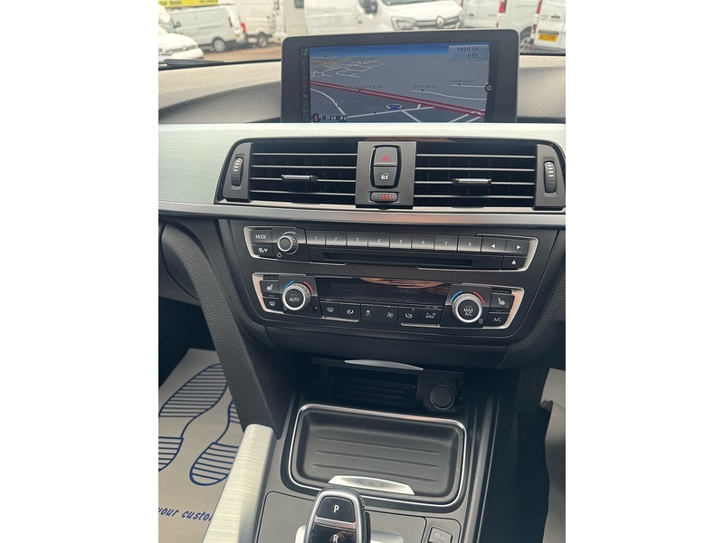 BMW 3 Series 330d BluePerformance M Sport - U2830