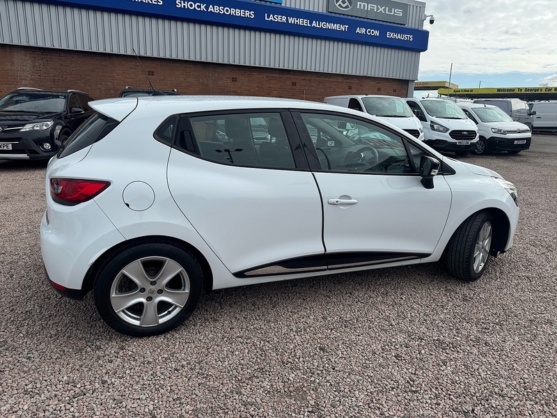 Renault Clio Dynamique MediaNav - U2837