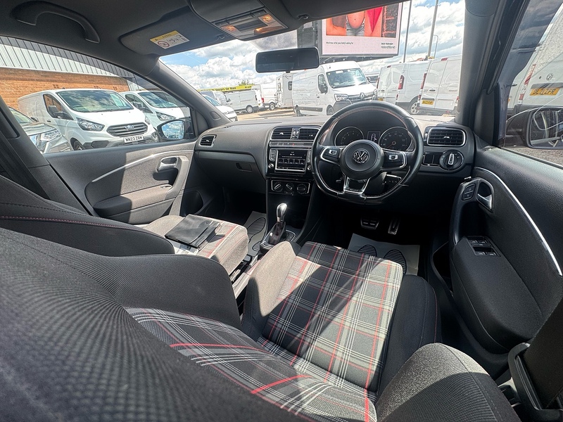 Volkswagen Polo TSI GTI - U2845