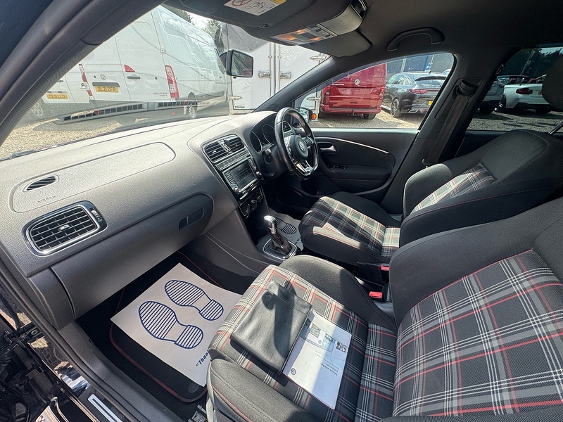 Volkswagen Polo TSI GTI - U2845