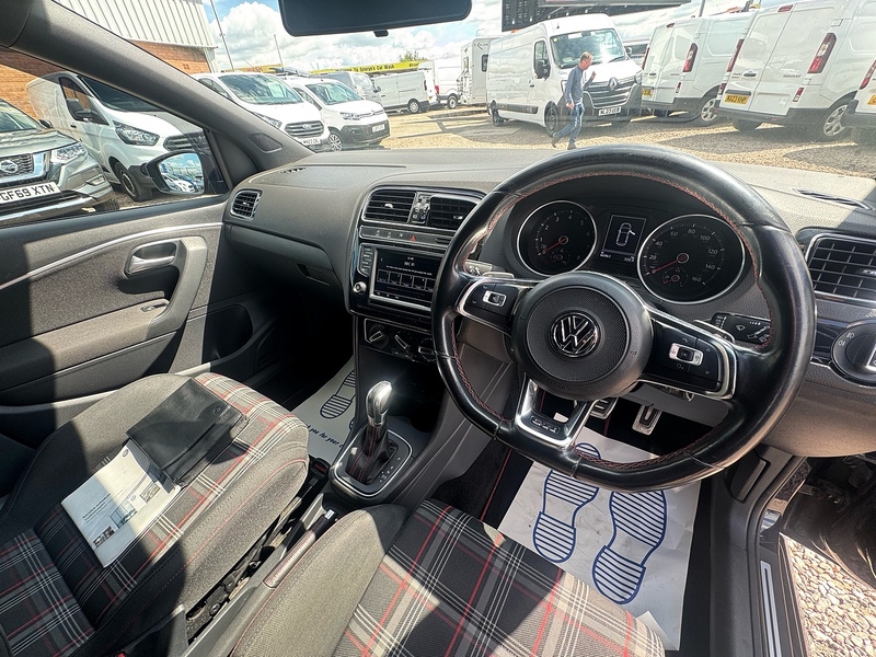Volkswagen Polo TSI GTI - U2845
