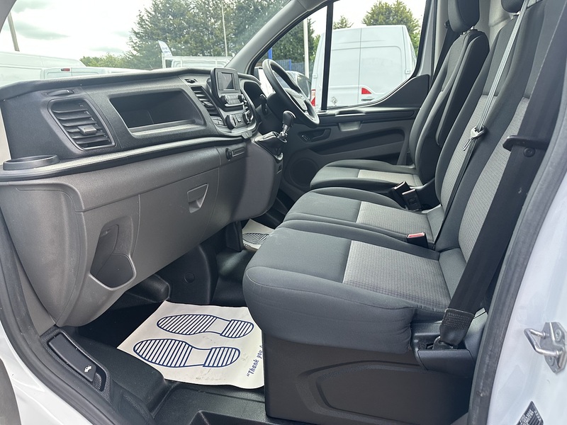 Ford Transit Custom 300 EcoBlue Leader - U2855