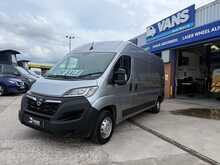 Vauxhall Movano