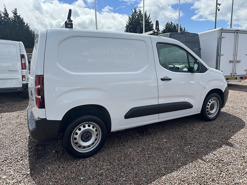 Citroen Berlingo BlueHDi 1000 Enterprise Edition M - U2869