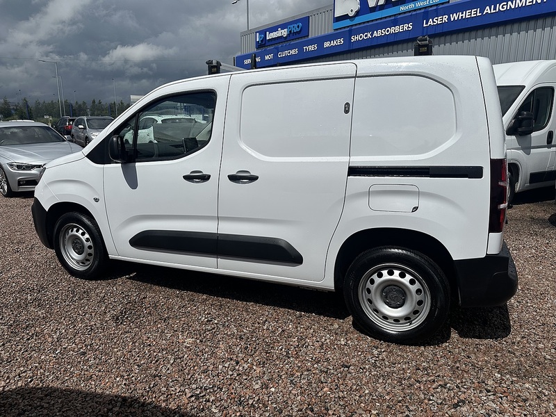 Citroen Berlingo BlueHDi 1000 Enterprise Edition M - U2869
