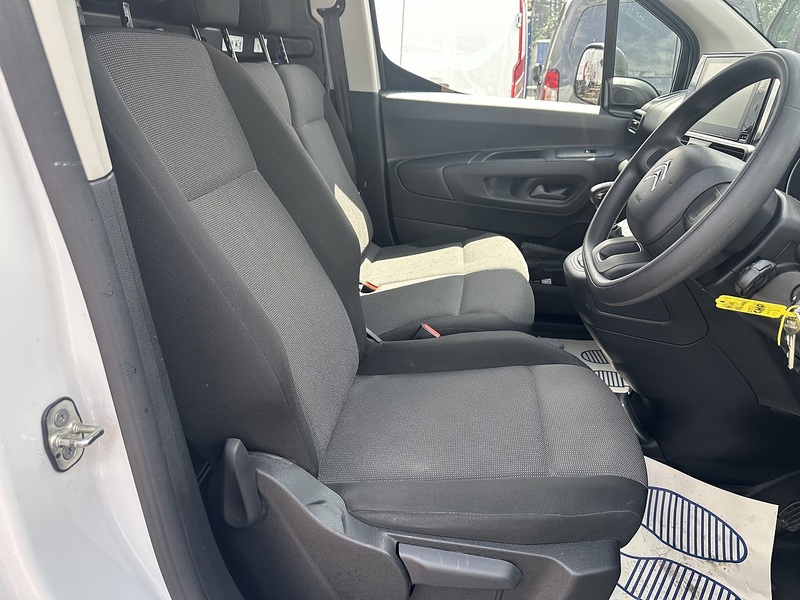 Citroen Berlingo BlueHDi 1000 Enterprise Edition M - U2869