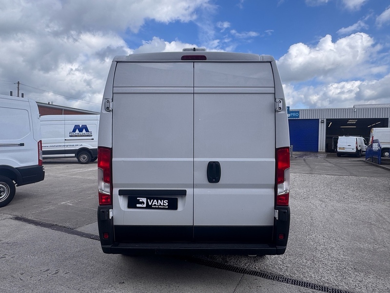 Vauxhall Movano CDTi 3500 BiTurbo Dynamic - U2885