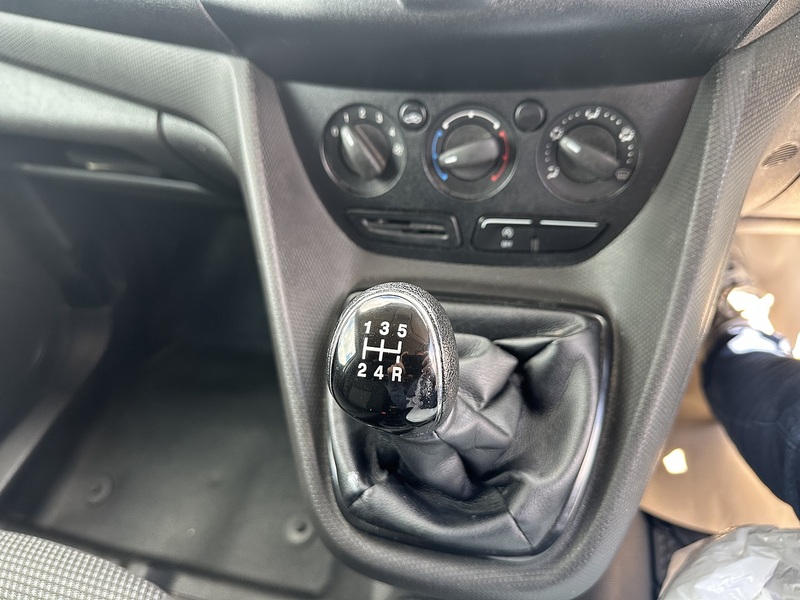 Ford Transit Connect TDCi 210 - U2923