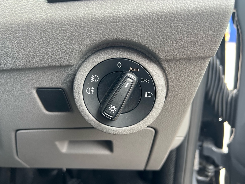 Volkswagen Transporter BiTDI T32 Highline - U2939