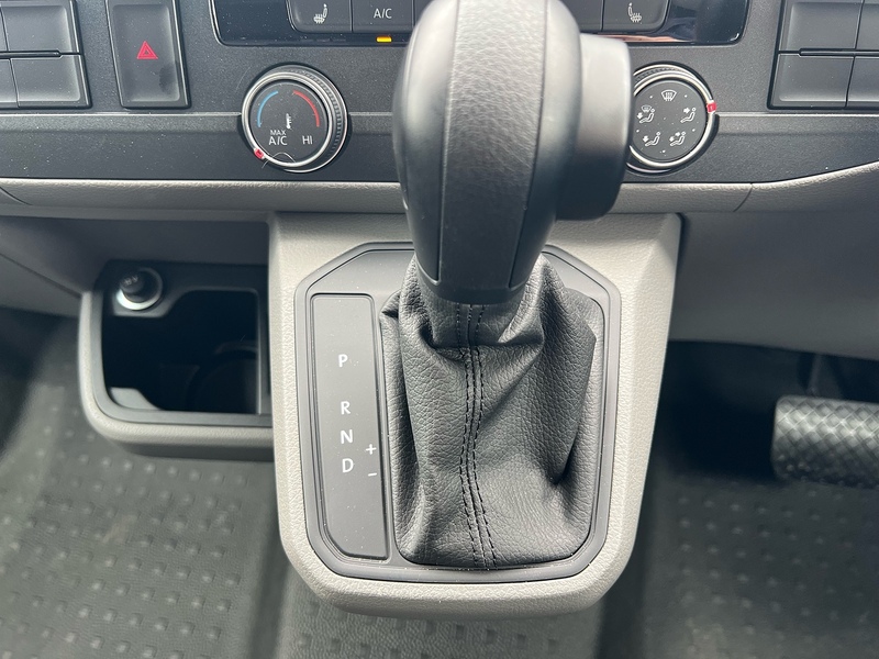 Volkswagen Transporter BiTDI T32 Highline - U2939