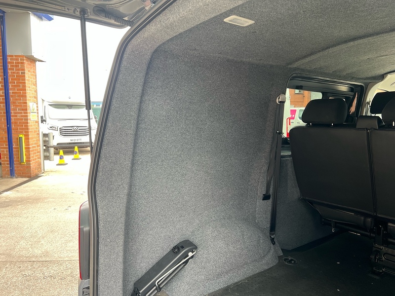 Volkswagen Transporter BiTDI T32 Highline - U2939