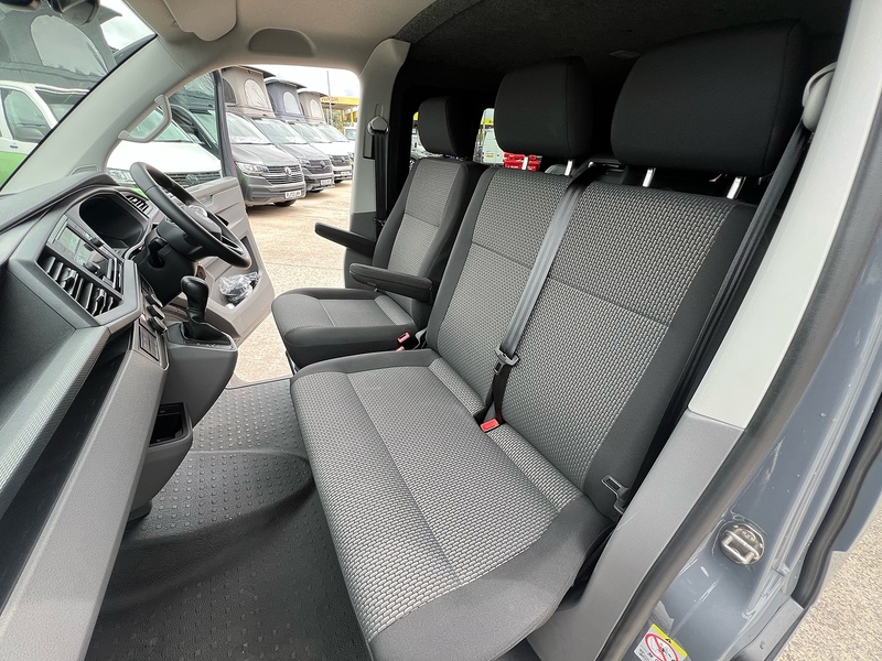Volkswagen Transporter BiTDI T32 Highline - U2939