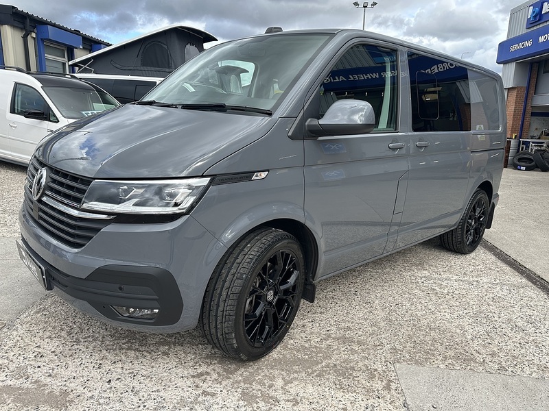 Volkswagen Transporter BiTDI T32 Highline - U2939
