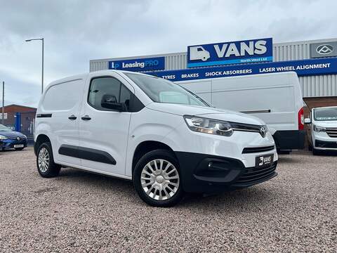 Toyota PROACE CITY 2.2 CDTi 3500 BiTurbo Dynamic Panel Van 5dr Diesel Manual FWD L3 H2 Euro 6 (s/s) (140 ps)