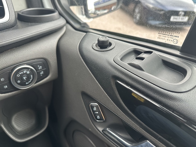 Ford Transit Custom 320 EcoBlue Limited - U2955