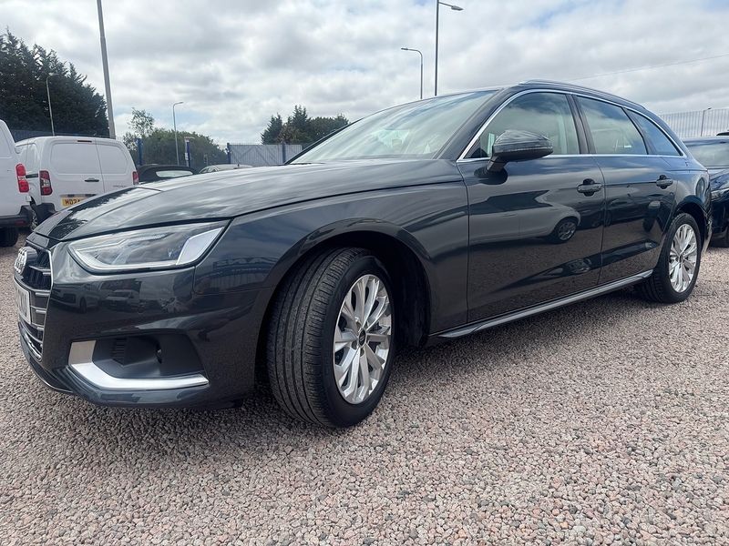 Audi A4 Avant TFSI Sport - U2957