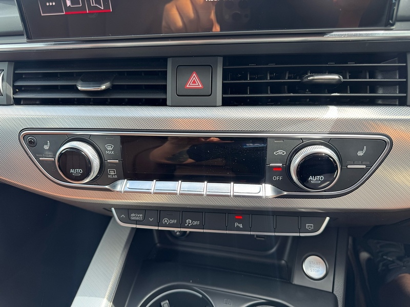 Audi A4 Avant TFSI Sport - U2957