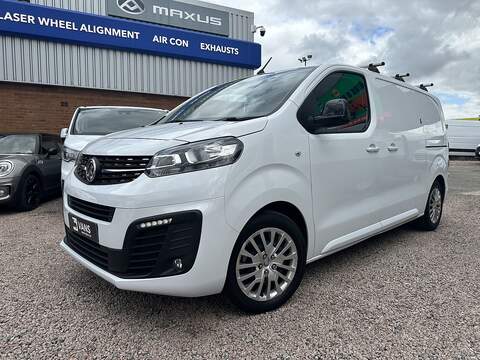 Vauxhall Vivaro 2.2 CDTi 3500 BiTurbo Prime Panel Van 5dr Diesel Manual FWD L3 H2 Euro 6 (s/s) (140 ps)