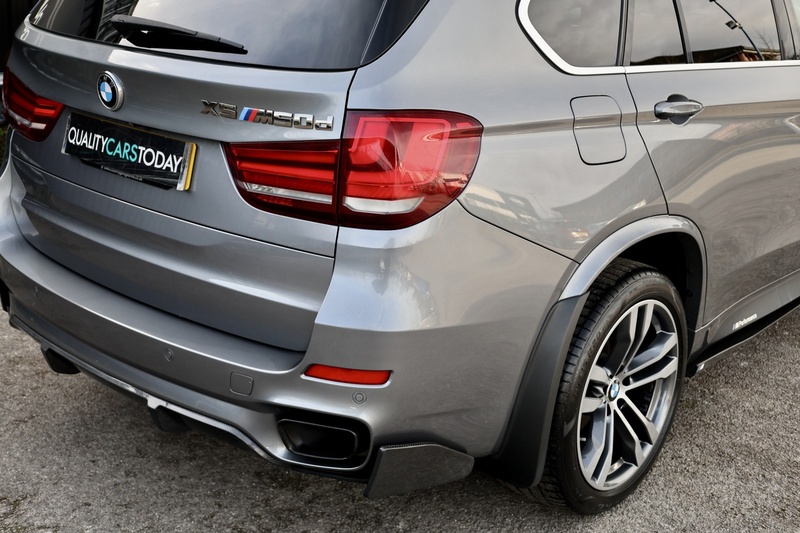 BMW X5 M50d 1 Former Keeper + Full BMW Main Dealer History Image 43