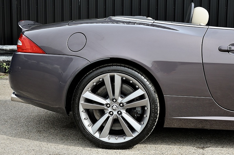 Jaguar XKR Convertible 2 Former Keepers + Full Jaguar Main Dealer History Image 17