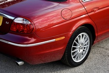 Jaguar S-Type 3.0 V6 SE 3 Former Keepers + Exceptional Condition + Low Tax - Thumb 13