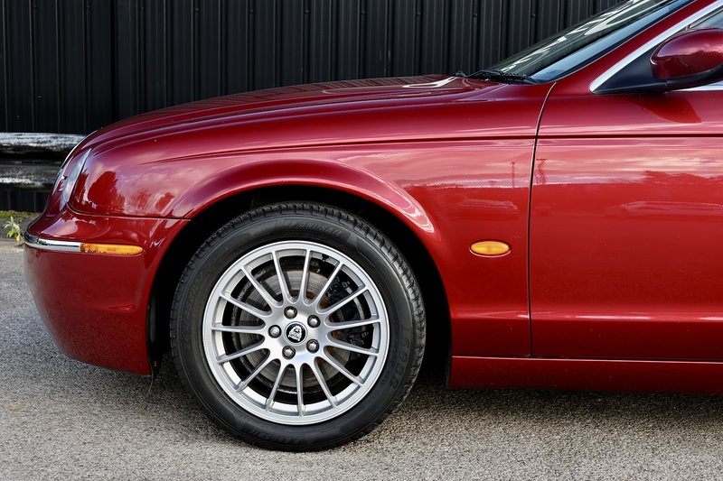 Jaguar S-Type 3.0 V6 SE 3 Former Keepers + Exceptional Condition + Low Tax Image 18