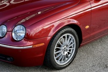Jaguar S-Type 3.0 V6 SE 3 Former Keepers + Exceptional Condition + Low Tax - Thumb 17